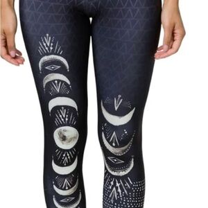 Onzie Black Leggings with Celestial Design